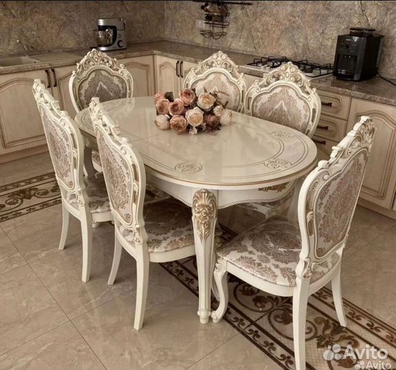 Столы и стулья