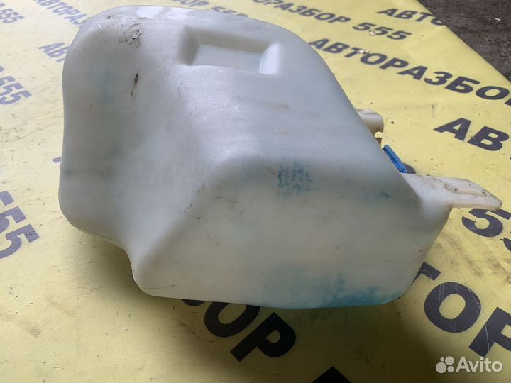 Бачок омывателя VW Vento