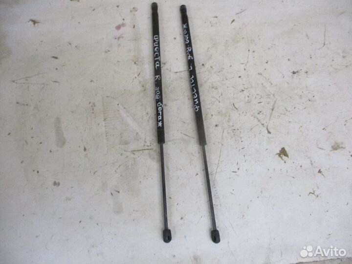 Амортизатор задней крышки багажника Форд Фиеста