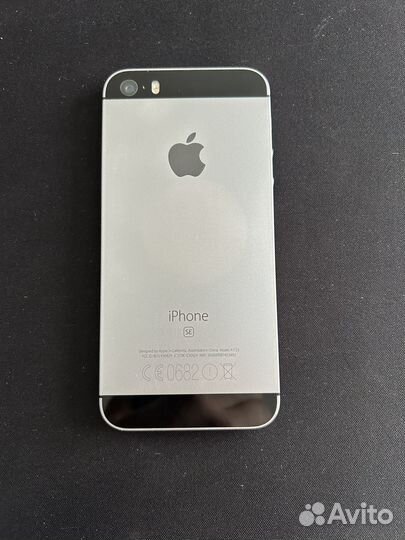 iPhone SE, 32 ГБ