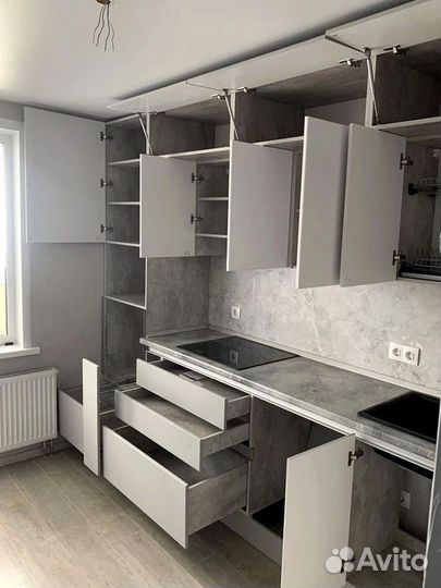 Кухня современная на заказ. Доставка и сборка