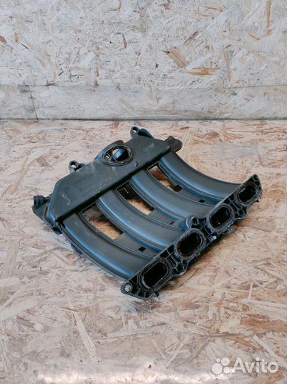 Коллектор впускной Nissan Almera