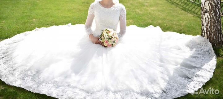 Свадебное платье