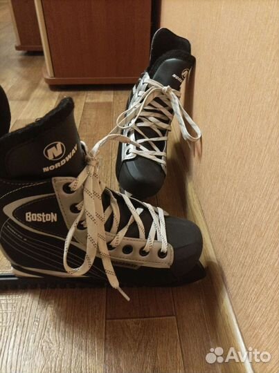 Коньки хоккейные