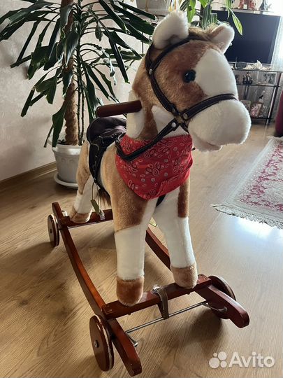 Лошадь качалка