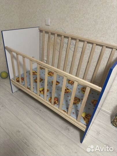 Детская кроватка