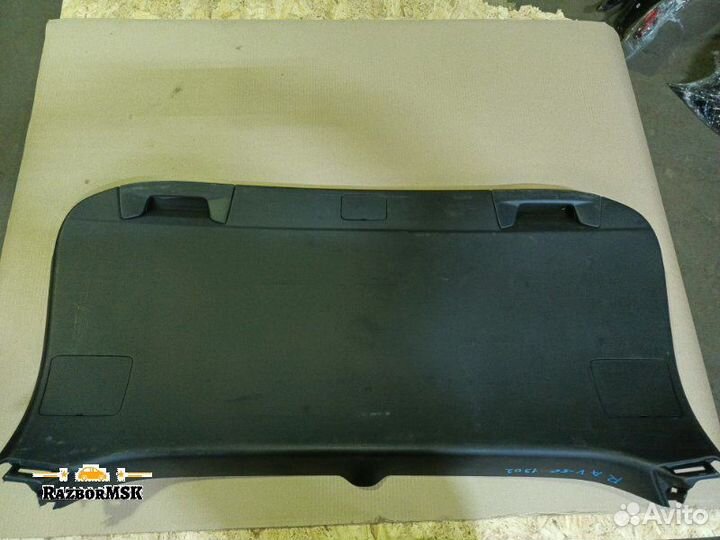 Обшивка крышки багажного отделения Тойота Раф4