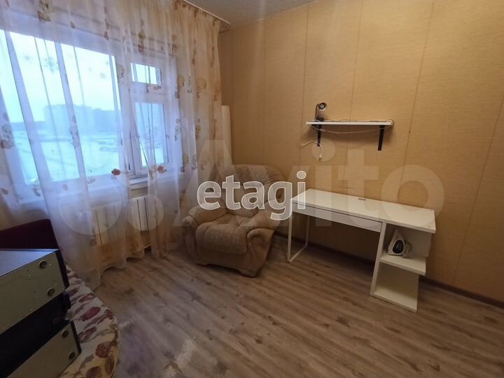 2-к. квартира, 57 м², 4/8 эт.