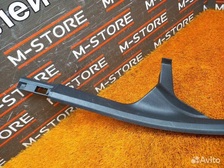 Накладка на порог салона задняя левая Audi A4