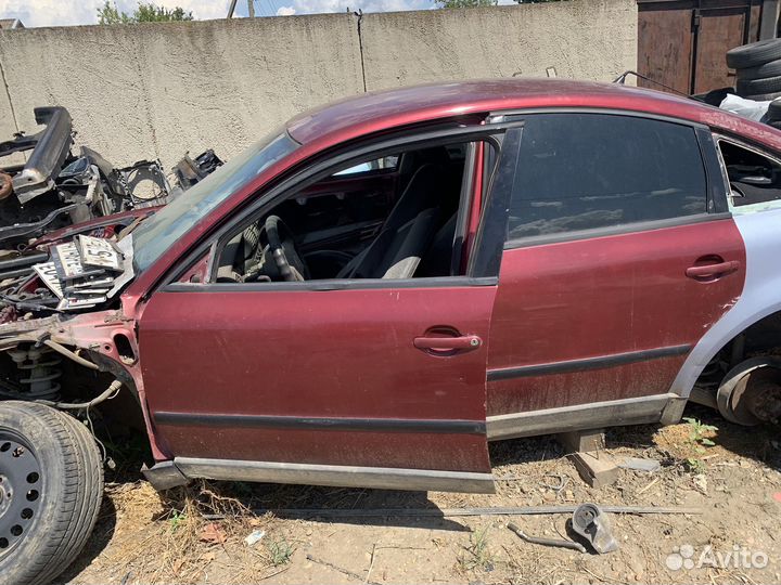 Volkswagen passat b5 дверь правая левая задняя