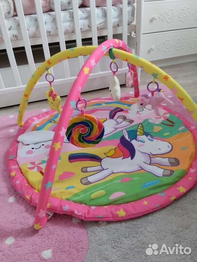 Мобиль на кроватку из фетра