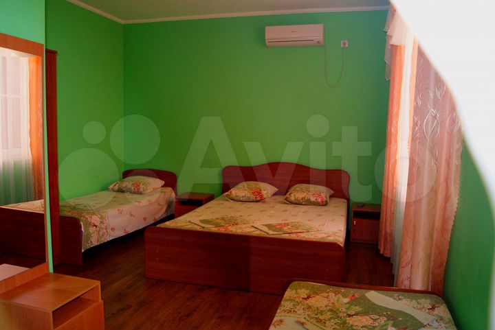 Комната 20 м² в 4-к., 2/2 эт.