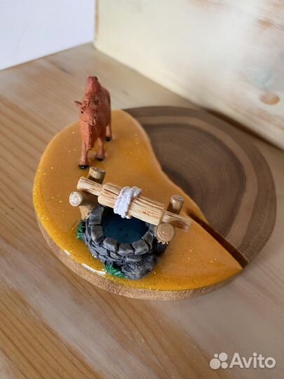 Подставка-сувенир «Сахара». Дуб, смола