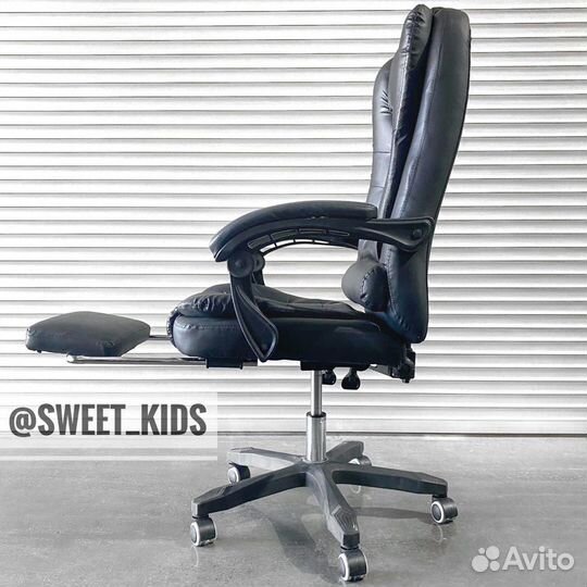 Офисное кресло