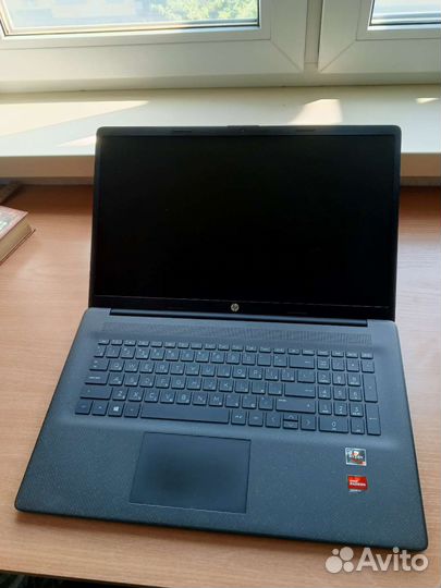 Laptop-FQ2P7PKN