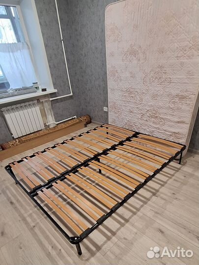 Кровать с матрасом бу