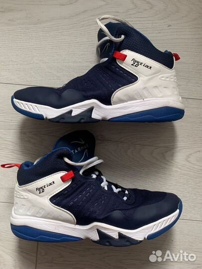 Кроссовки для баскетбола Tarmak