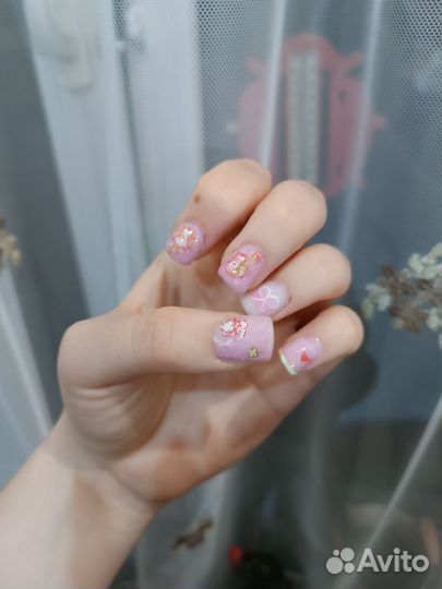 Модель на маникюр бесплатно