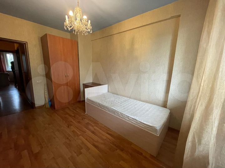 3-к. квартира, 65 м², 3/12 эт.