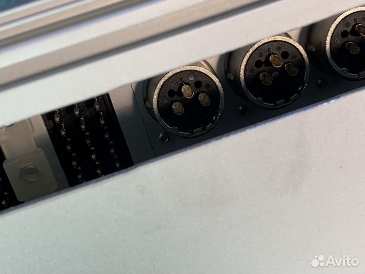 Панель studer (aux и другие выходы)