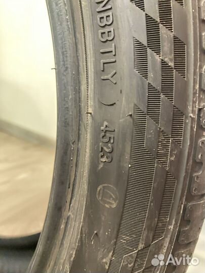 RoadX RXMotion U11 245/40 R20 102Y