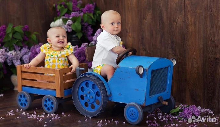 Реквизит для фотосессии трактор новый