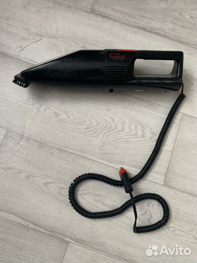 Автомобильный пылесос