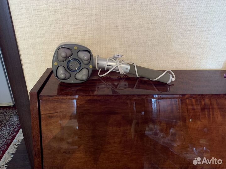 Массажер мед. универсал. с лампой ион. излучения