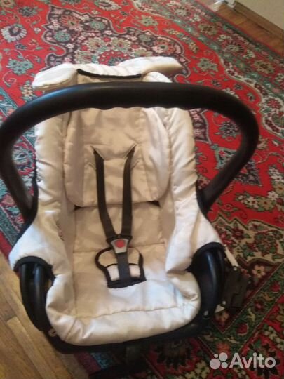 Автомобильное переносное детское кресло