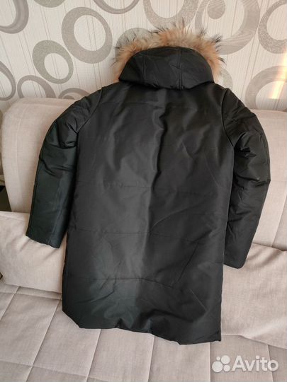 Пуховик зимний на девочку 146