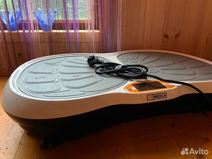 Виброплатформа US Medica 2313 VibroPlate PRO