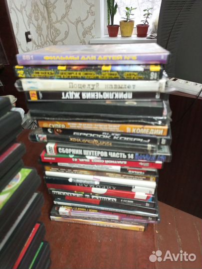 Прода фирменные диски с фильмами DVD