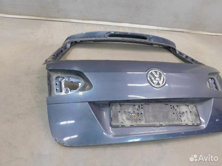 Дверь багажника Volkswagen Passat