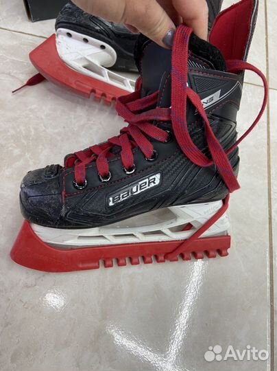 Хоккейные коньки bauer