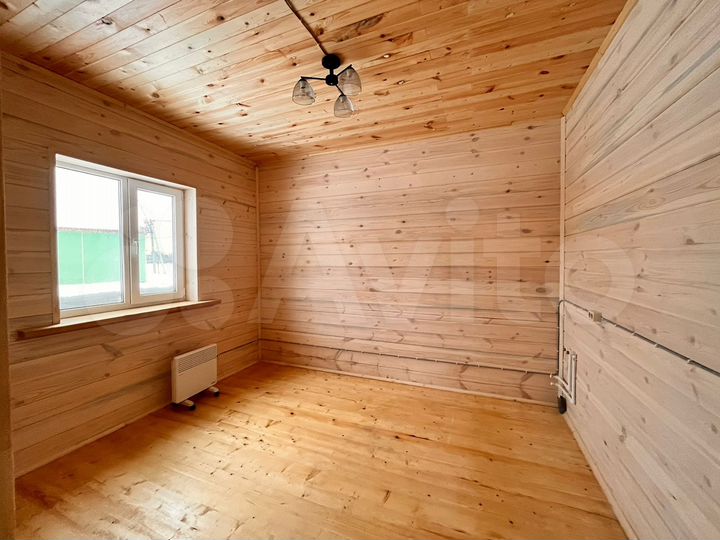 Дом 107,4 м² на участке 4 сот.