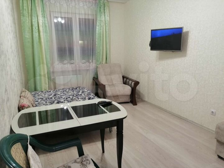 2-к. квартира, 60 м², 2/4 эт.