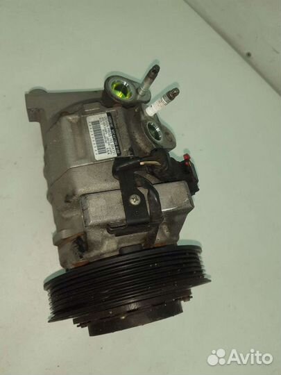 Компрессор кондиционера Jeep Grand Cherokee WK2 EX