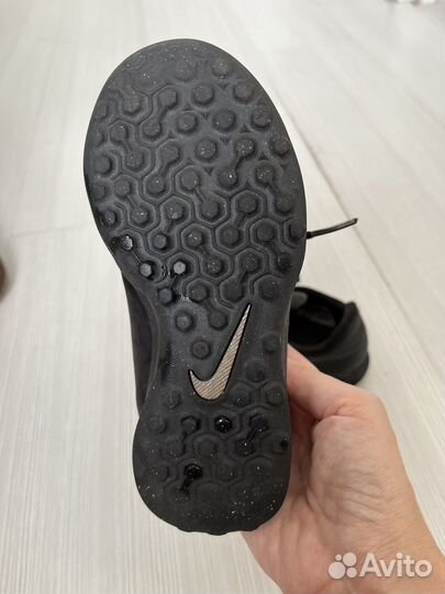 Бутсы сороконожки nike