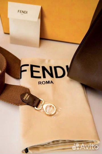 Fendi peekaboo сумка