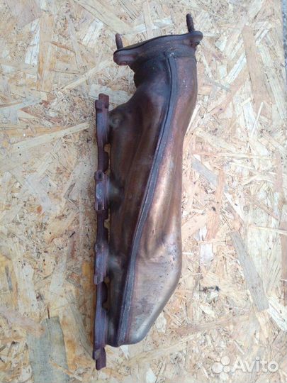 Выпускной коллектор правый Audi A8 D4 long 4.2