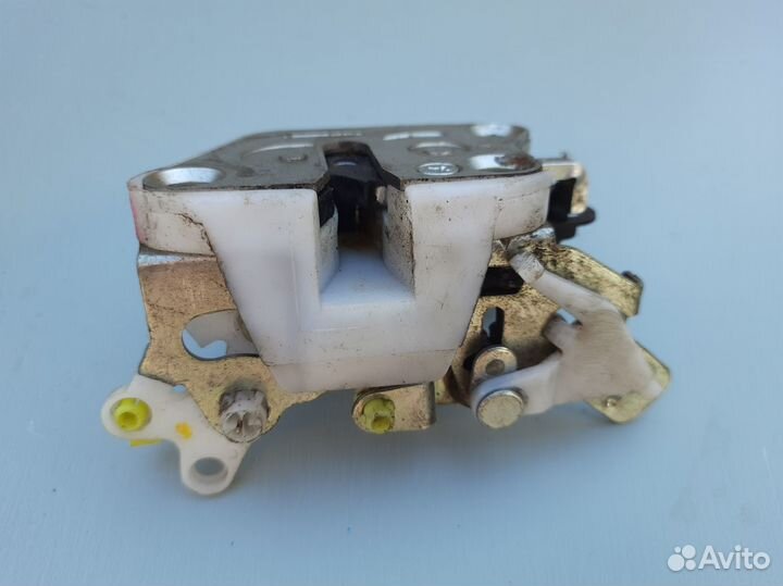 Замок задней правой двери Daewoo Matiz