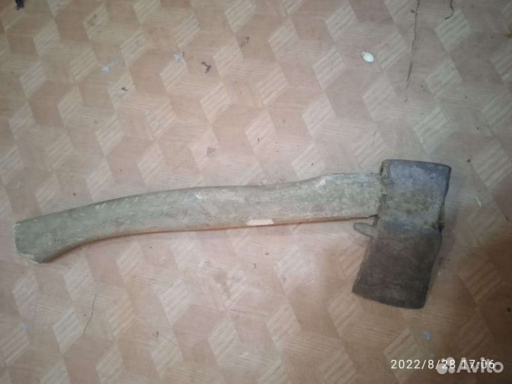 Топор и колун