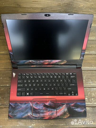 Ноутбук MSI
