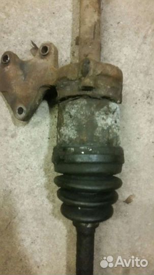 Привод передний правый Nissan Primera P10E 2.0