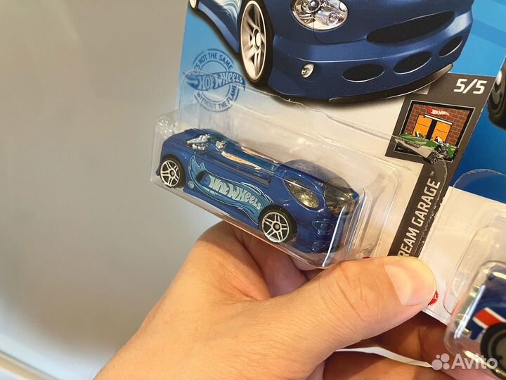 Hot Wheels Deora II TH и Cockney Cab II