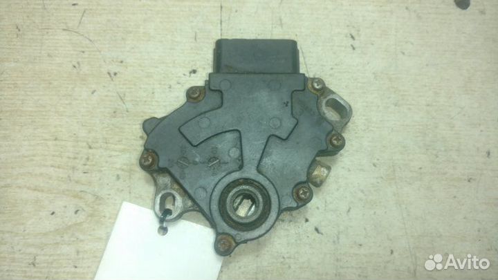 Датчик положения селектора АКПП Toyota Caldina