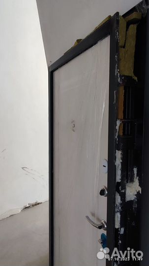 Дверь входная железная уличная