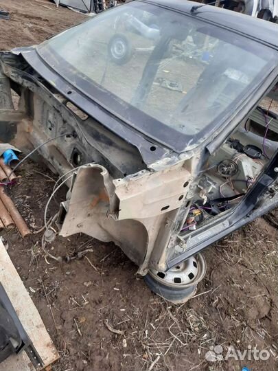 Задняя часть кузова с крышей renault logan 1