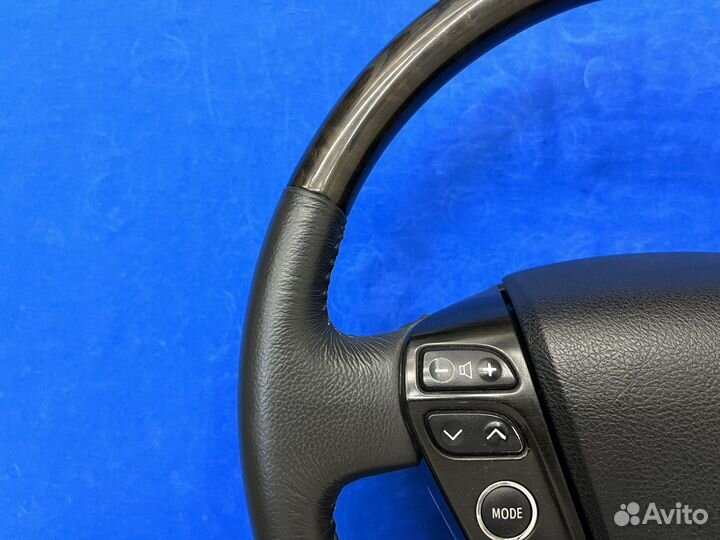 Оригинальный руль косточкой Crown Majesta 206 207