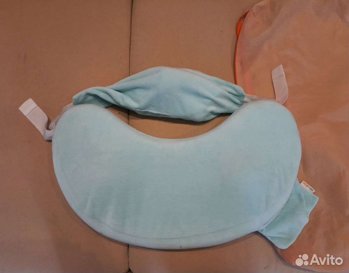 Подушка для кормления Loombee